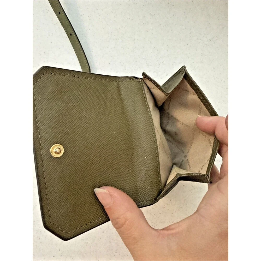 MICHAEL KORS HAYES Medium Leather Messenger Bag Green W/ Matching Wallet